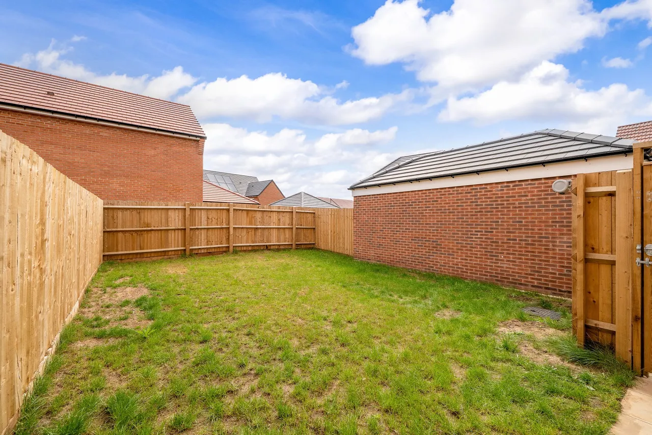 Azalea Lane, Witham St Hughs, LN6, photo 6