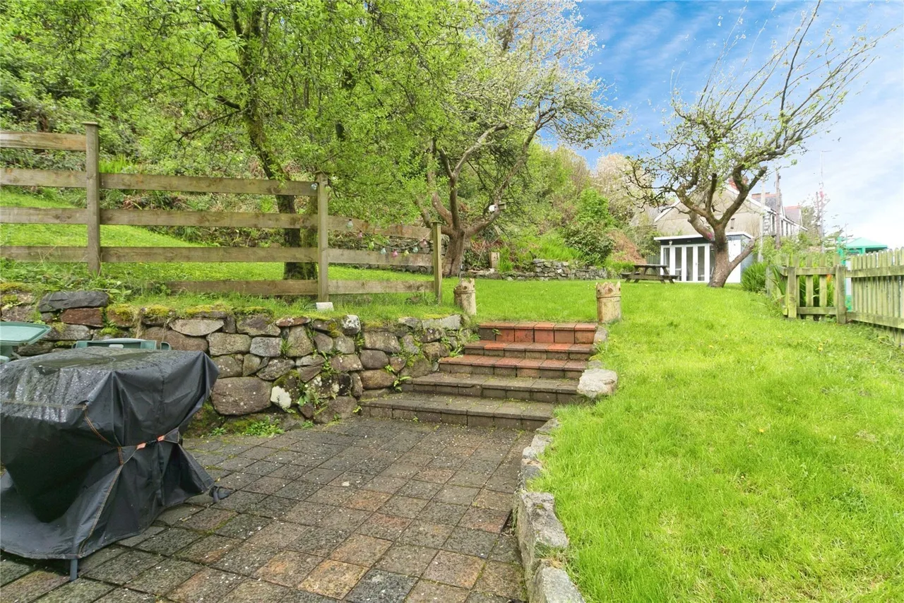 Gyrn Goch, Caernarfon, LL54, photo 14