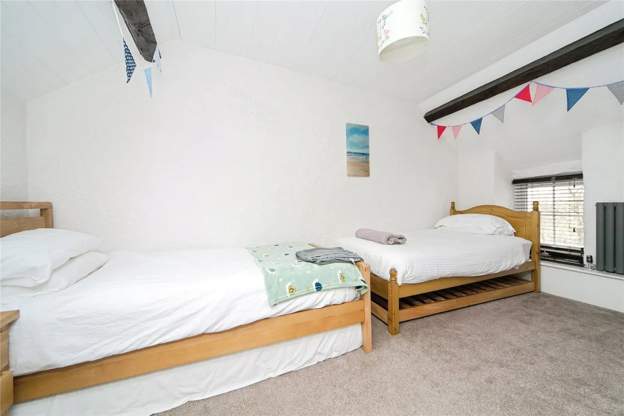 Gyrn Goch, Caernarfon, LL54, photo 9