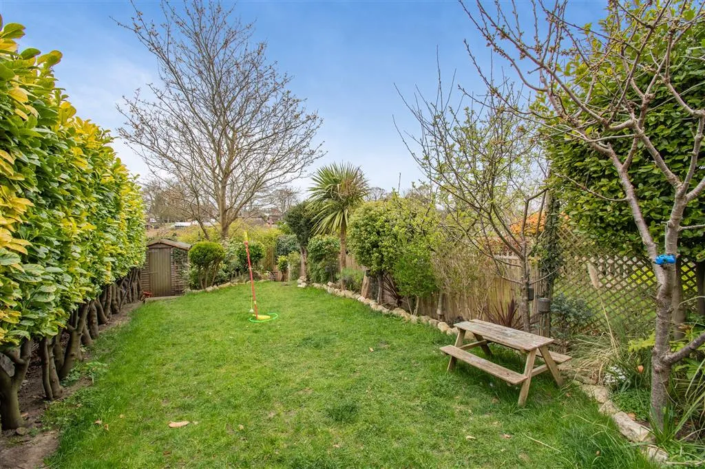 Radcliffe Road, Stamford, PE9, photo 13