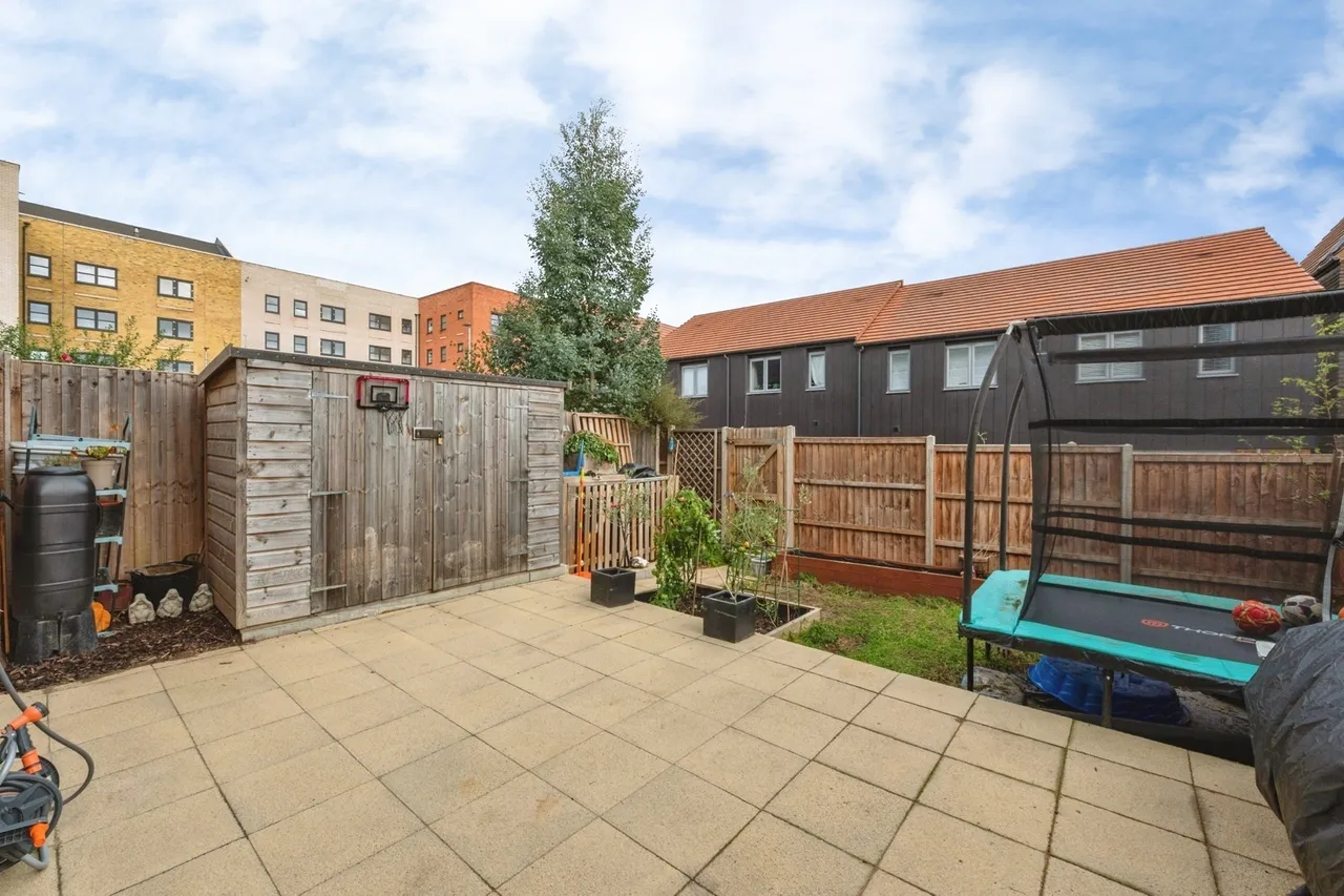 Allington Lane, Western Cross, DA10, photo 15