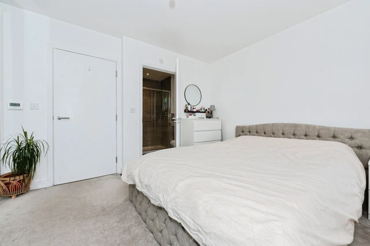 Allington Lane, Western Cross, DA10, photo 8