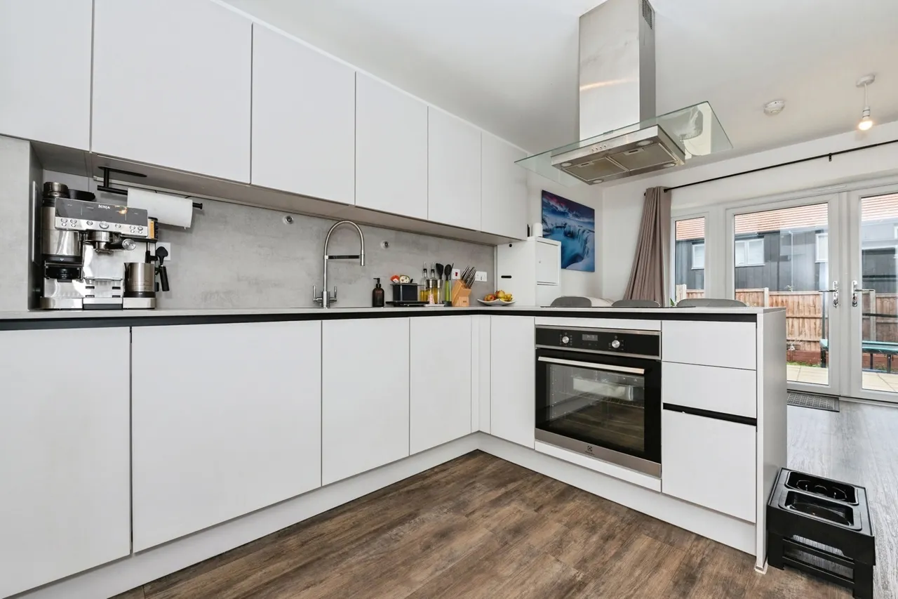 Allington Lane, Western Cross, DA10, photo 2