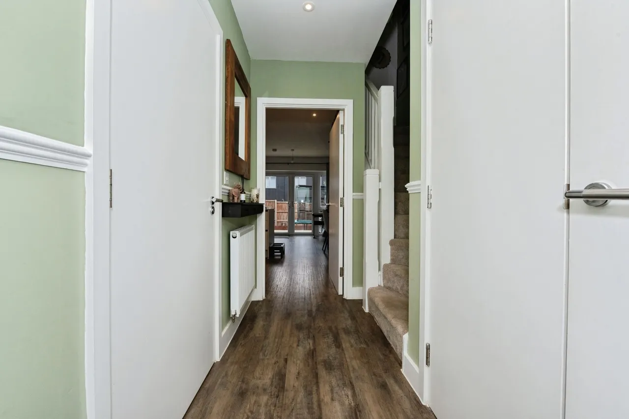 Allington Lane, Western Cross, DA10, photo 4