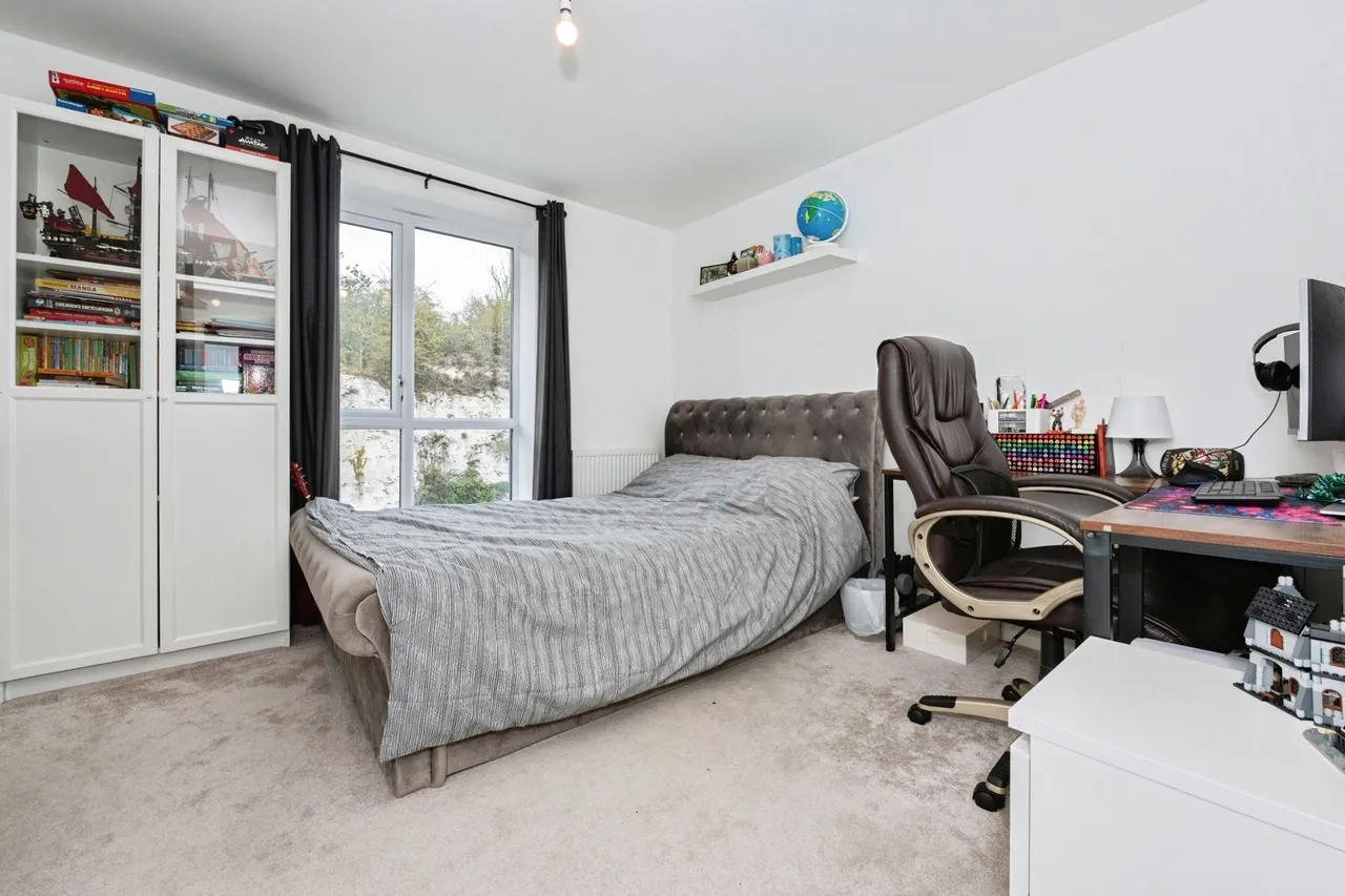 Allington Lane, Western Cross, DA10, photo 11