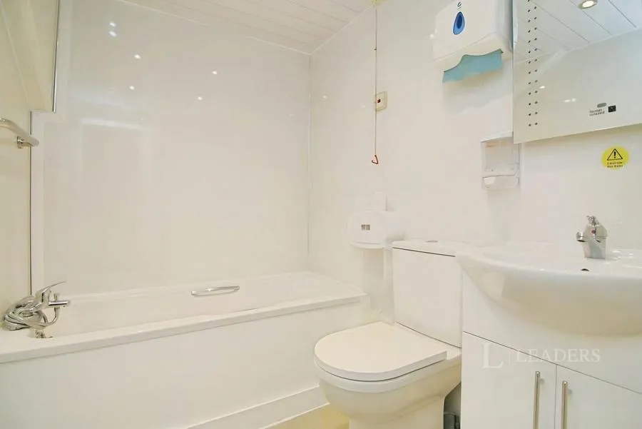 Pollard Lane, Bradford, BD2, photo 16