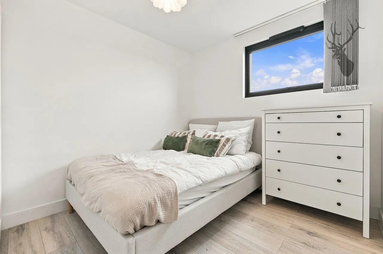 High Road, Loughton, IG10, photo 13