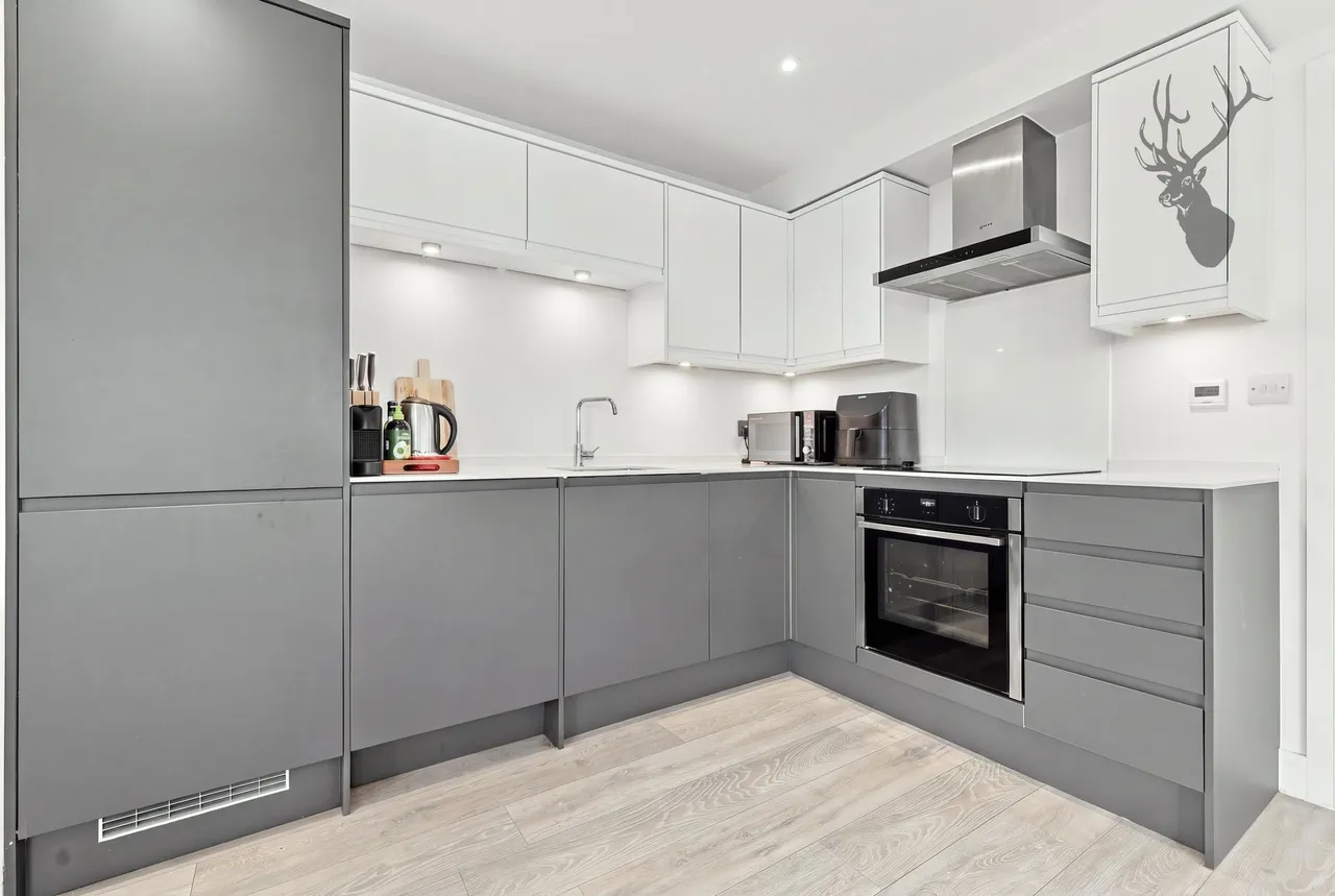 High Road, Loughton, IG10, photo 4