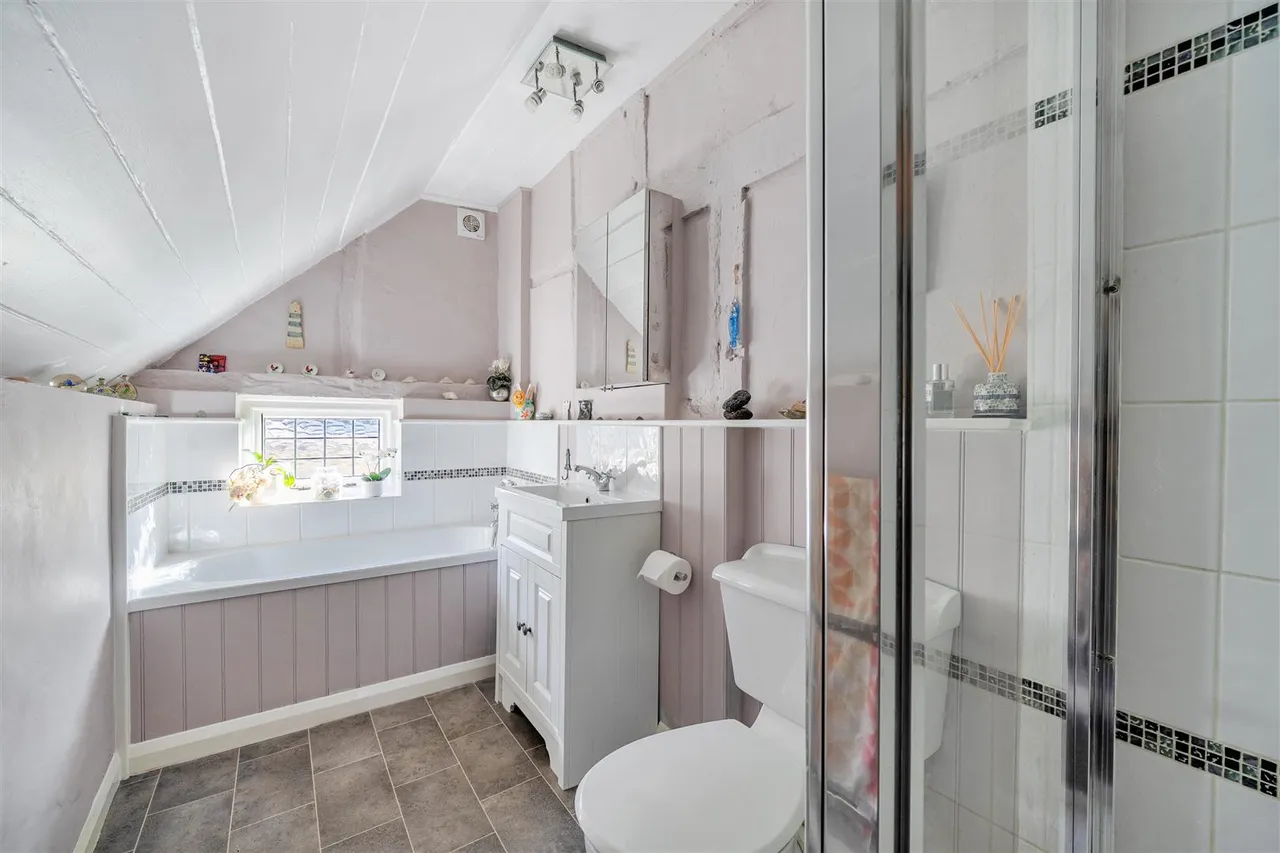 High Street, Burbage, SN8, photo 8