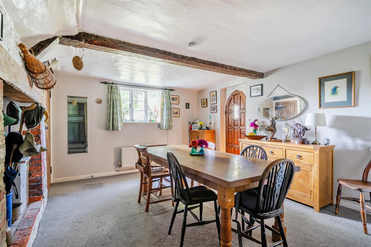 High Street, Burbage, SN8, photo 5