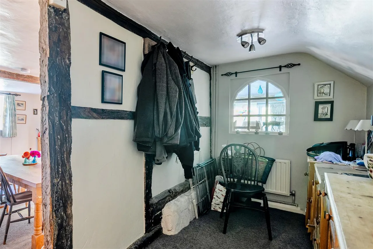 High Street, Burbage, SN8, photo 7