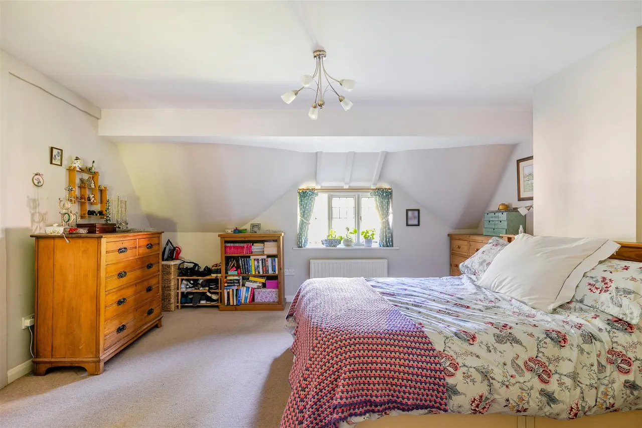 High Street, Burbage, SN8, photo 11