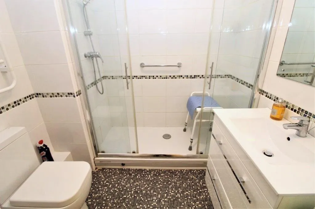 Hudsons Court,Darkes Lane, Potters Bar EN6 1DH, photo 9