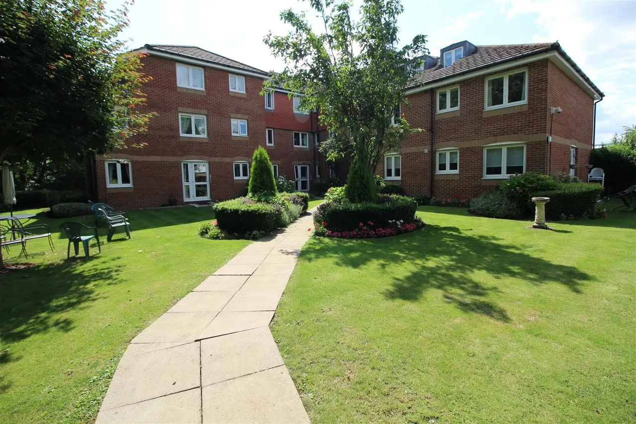 Hudsons Court,Darkes Lane, Potters Bar EN6 1DH, photo 20