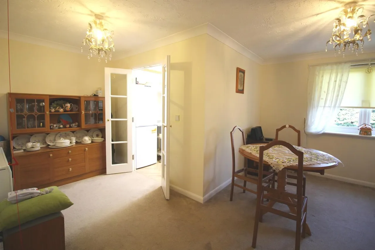 Hudsons Court,Darkes Lane, Potters Bar EN6 1DH, photo 19
