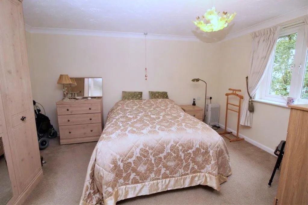 Hudsons Court,Darkes Lane, Potters Bar EN6 1DH, photo 5