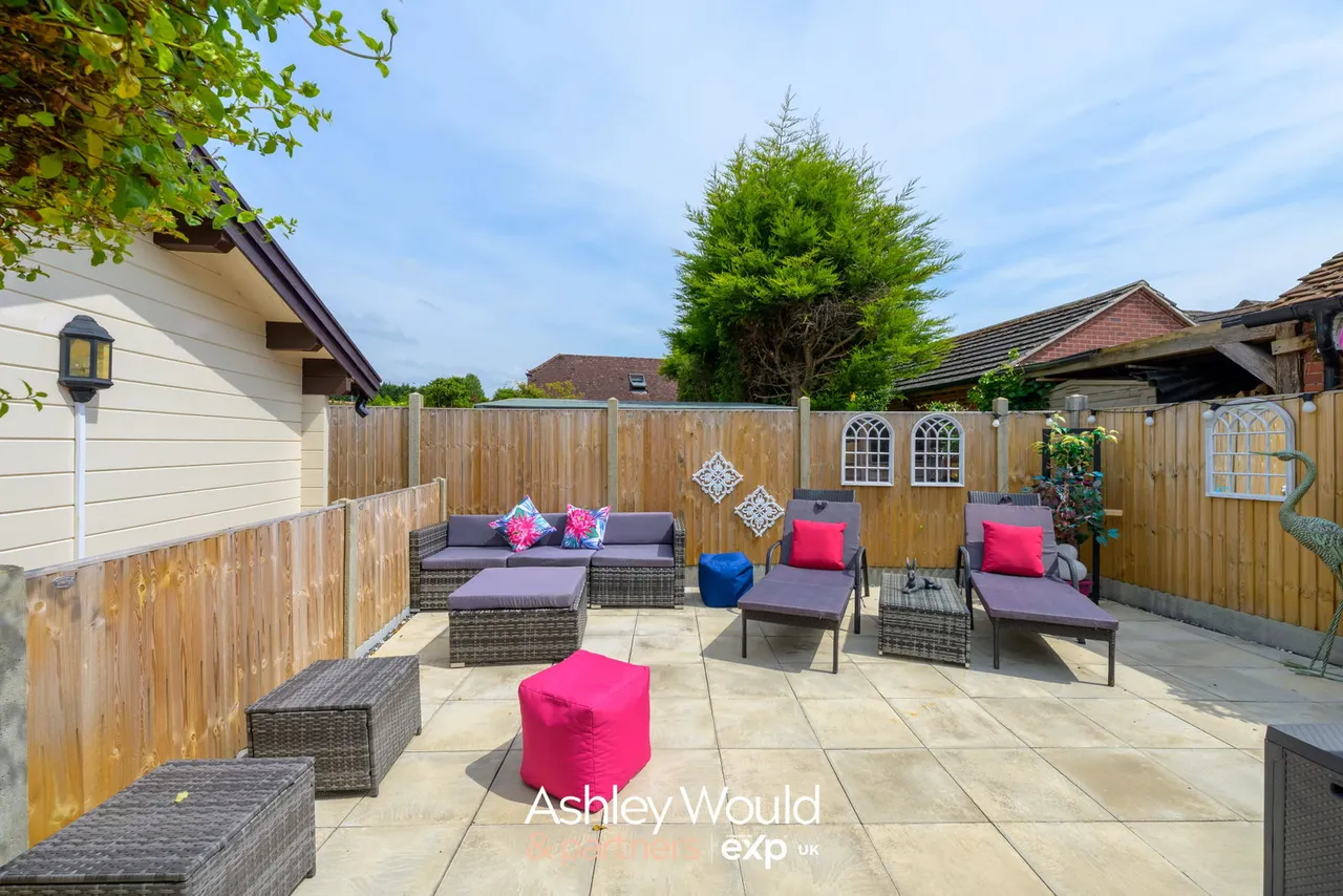 Lovett Cottage, Cutnall Green, WR9, photo 23