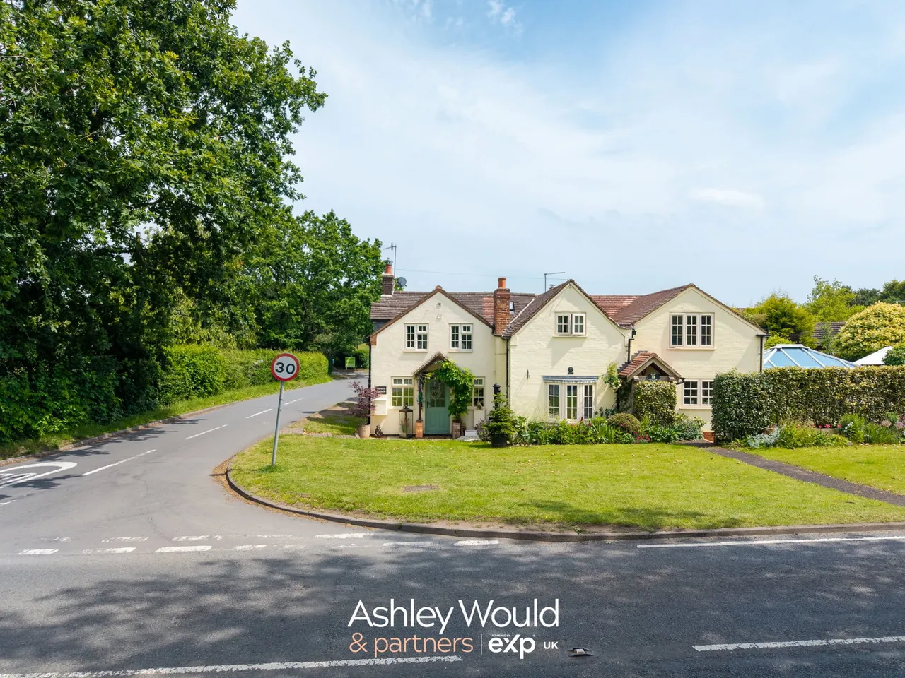 Lovett Cottage, Cutnall Green, WR9, photo 26
