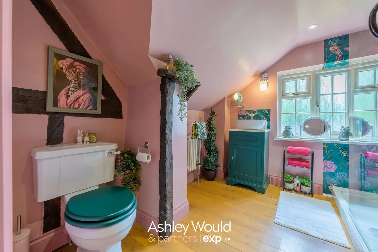 Lovett Cottage, Cutnall Green, WR9, photo 11