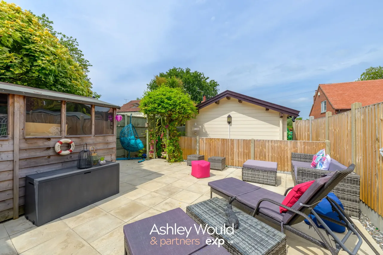 Lovett Cottage, Cutnall Green, WR9, photo 22