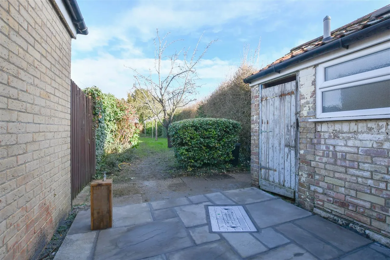 Mildenhall Road, Fordham, CB7, photo 15
