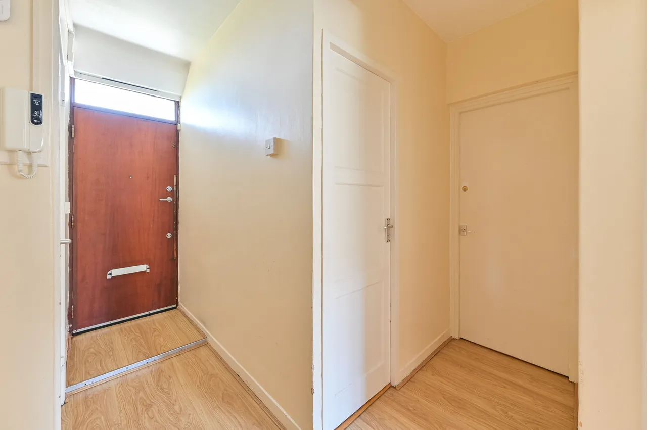 14 Povey House, Tulse Hill, London, photo 10