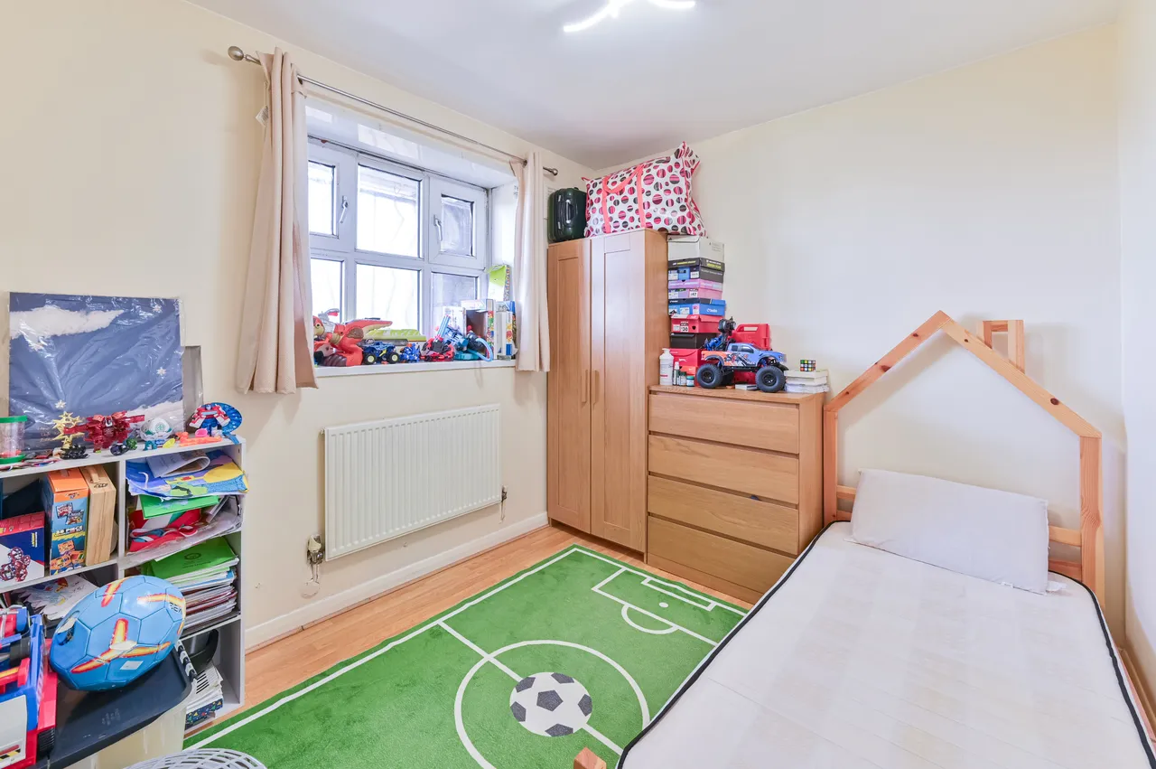 14 Povey House, Tulse Hill, London, photo 5