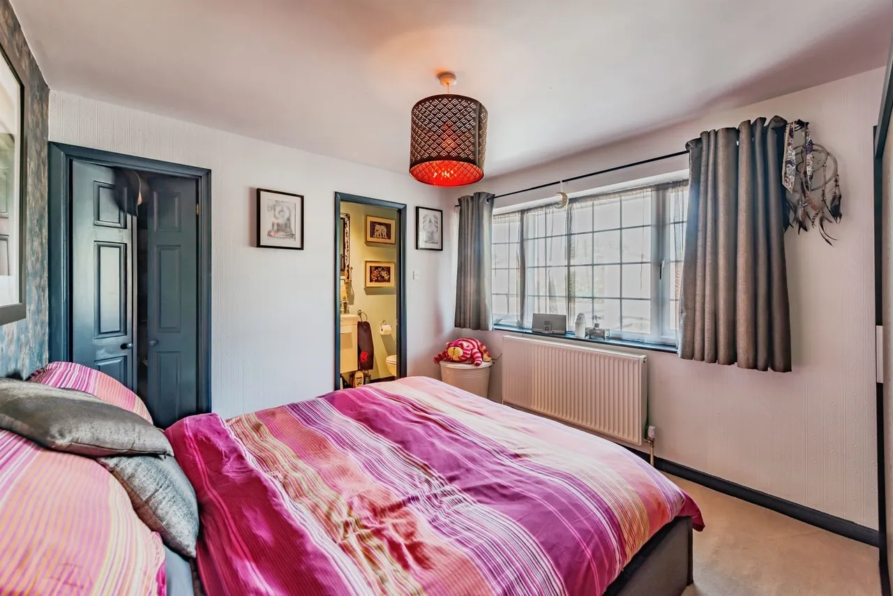 Canvey Close, Crawley, RH11, photo 7
