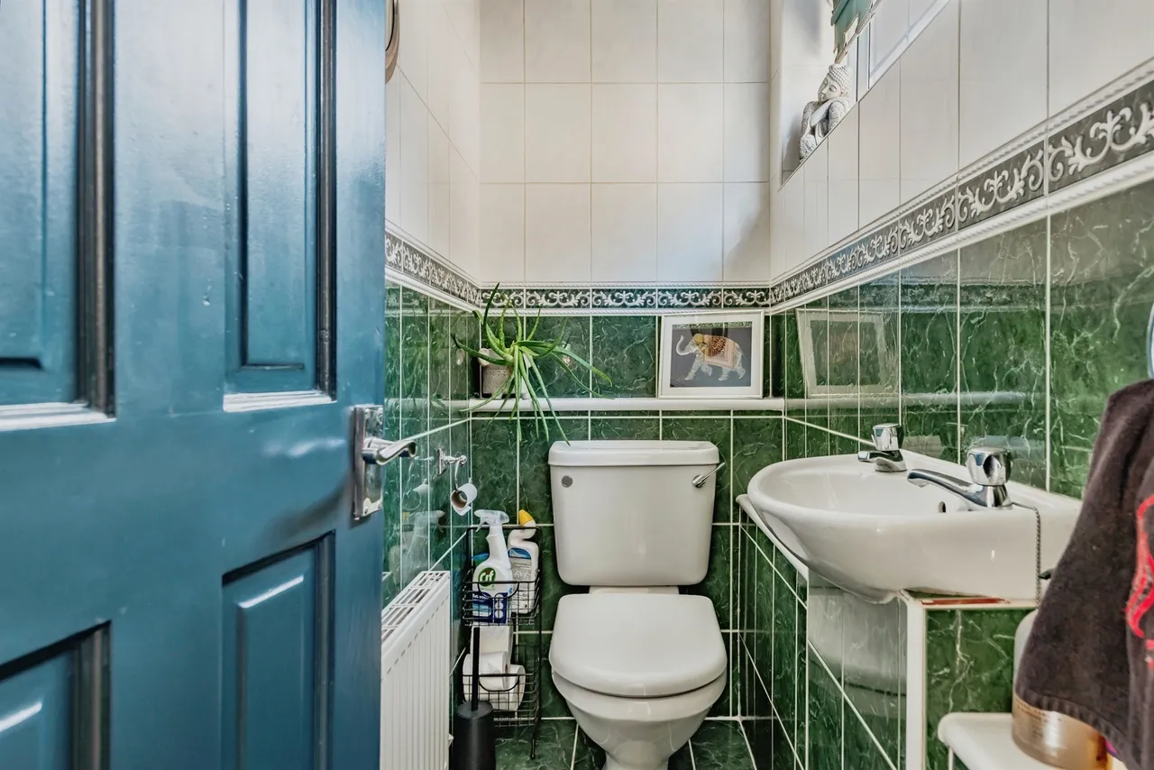 Canvey Close, Crawley, RH11, photo 12
