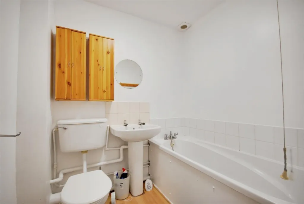 Southwold Road, Watford, photo 6