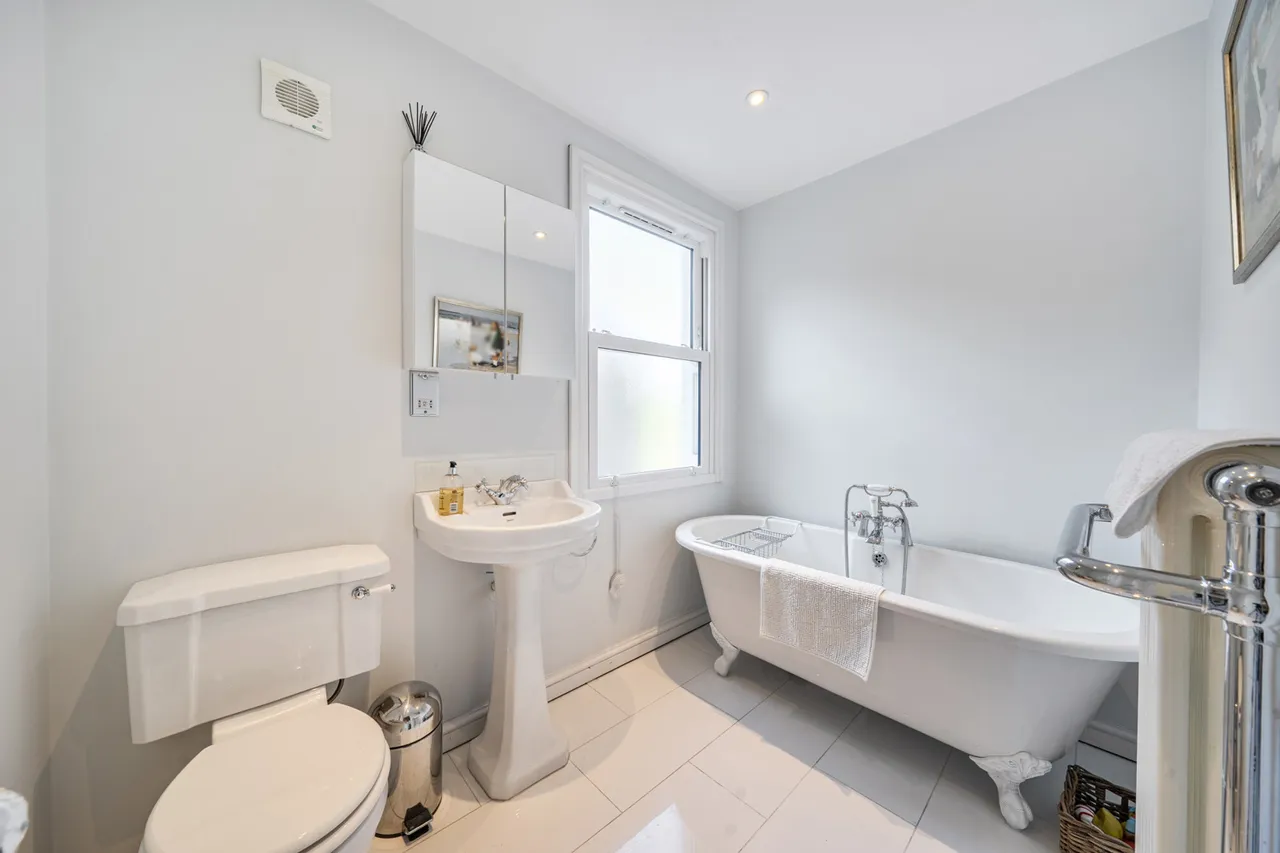 Rofant Road, Northwood, HA6, photo 11