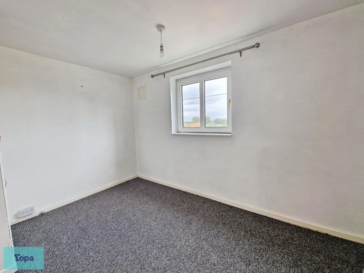 High Street, Wroot, DN9, photo 15