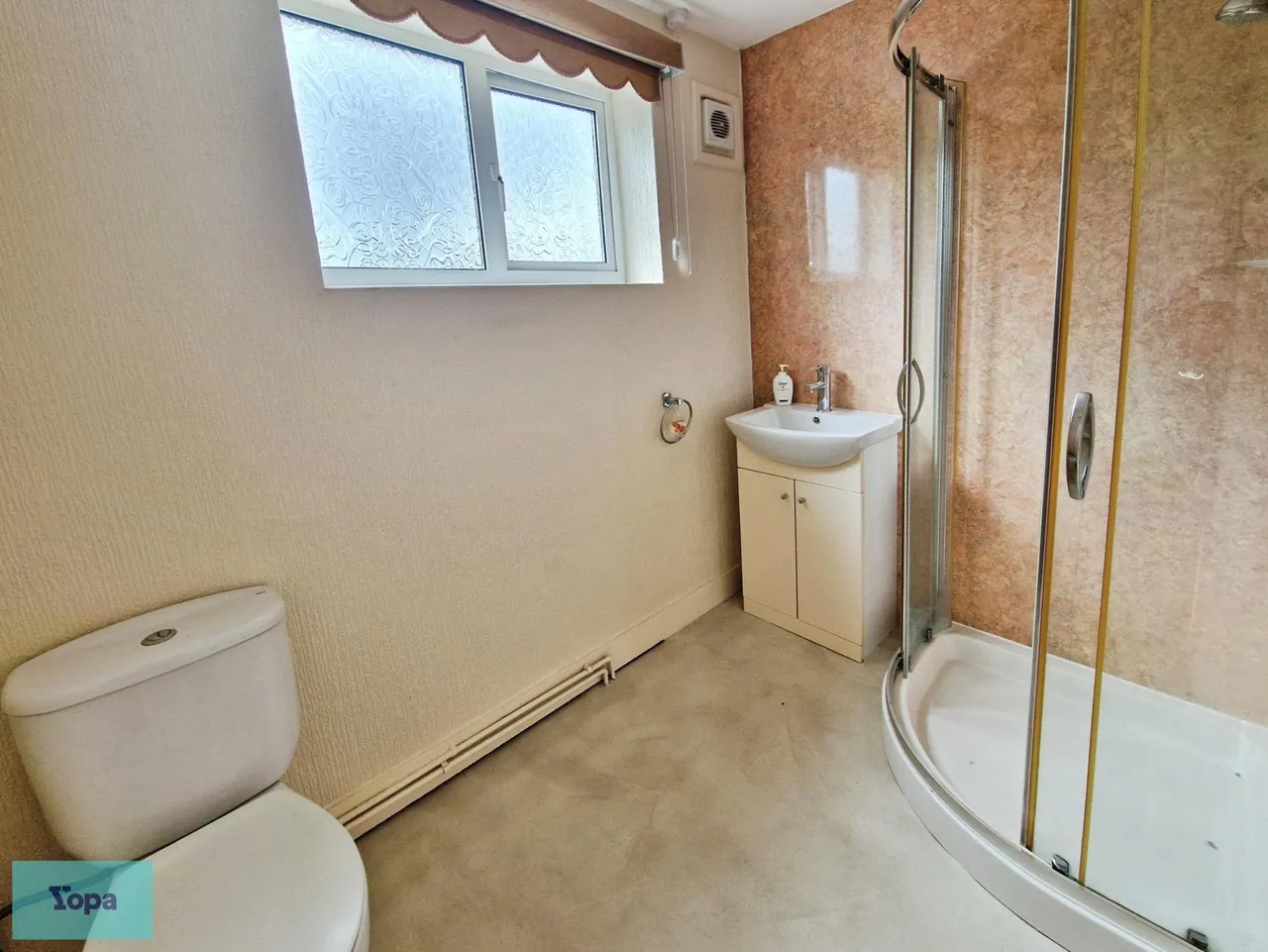 High Street, Wroot, DN9, photo 17