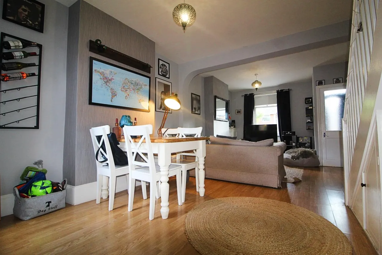 St. Stephens Road, Barnet EN5 2TA, photo 2