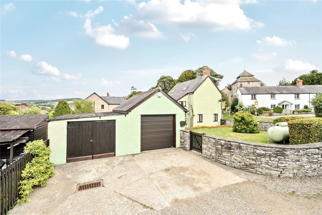 Knighton Road, Clun, Craven Arms, Shropshire, SY7 8JH, photo 17