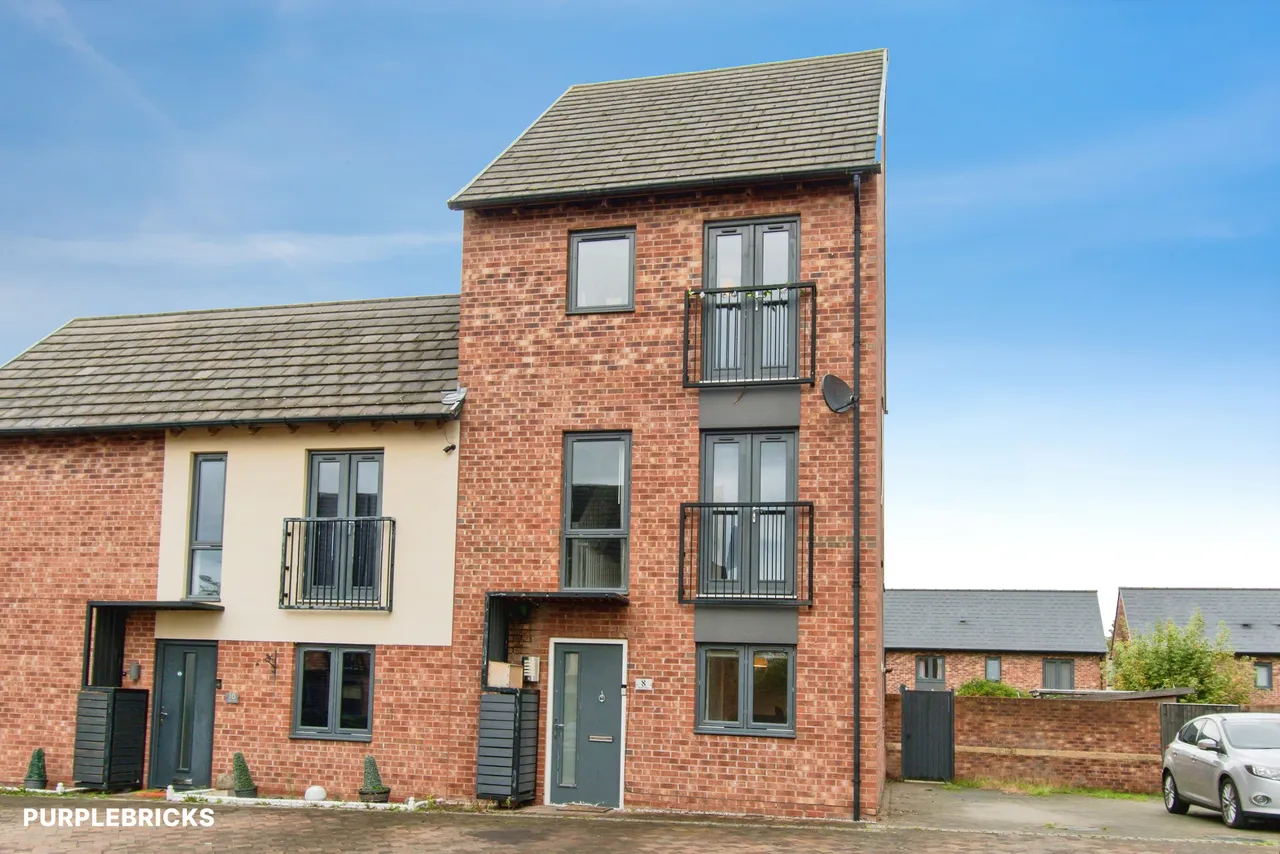 4 bed house for sale, Siskin Way, Allerton Bywater, WF10
