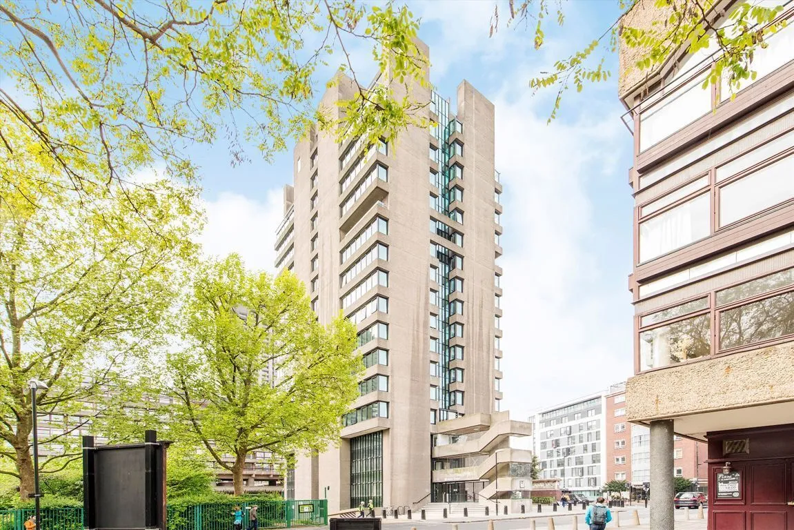 1 bed property to rent, Fann Street, EC2Y