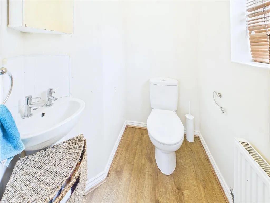 Nothill Road, Hilton, DE65, photo 9