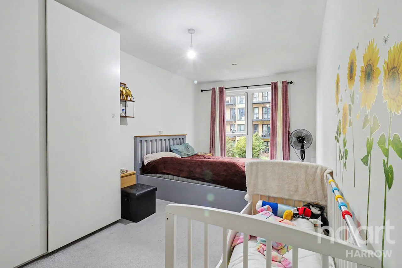 Westmoreland Road, London, NW9, photo 9