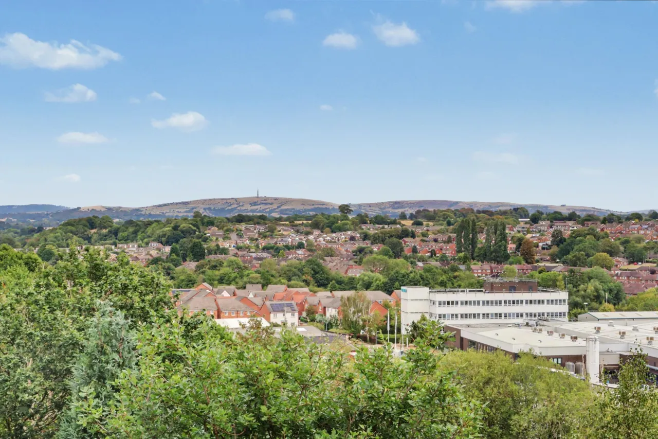 Wiltshire Drive, Congleton, photo 21