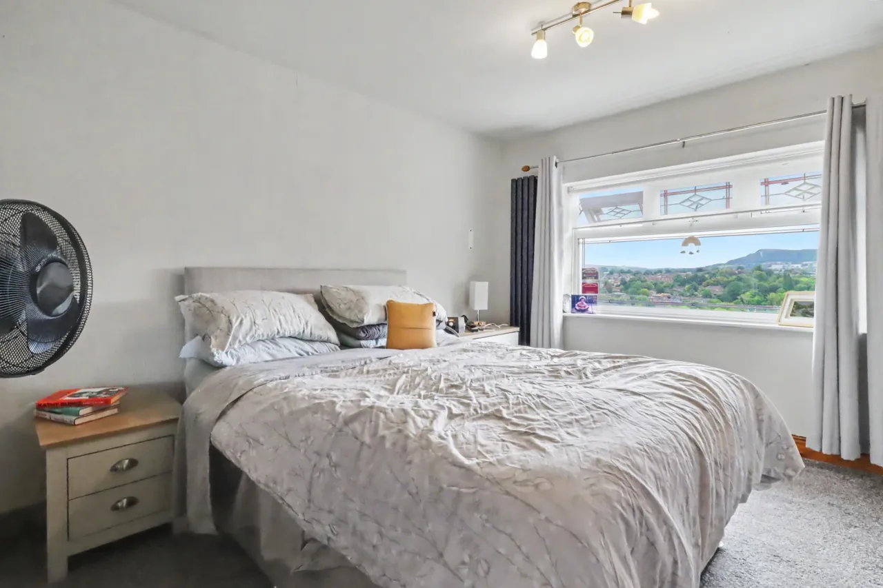 Wiltshire Drive, Congleton, photo 12