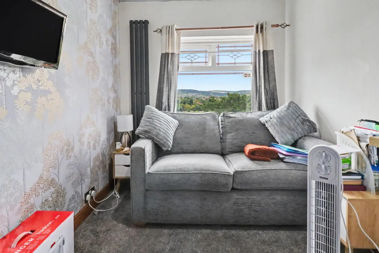 Wiltshire Drive, Congleton, photo 13
