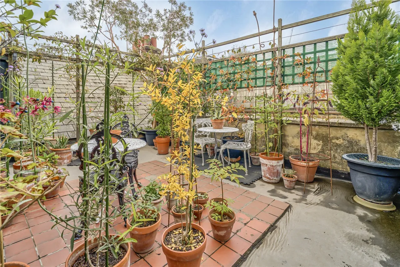 Goldsboro Road, London, SW8, photo 9