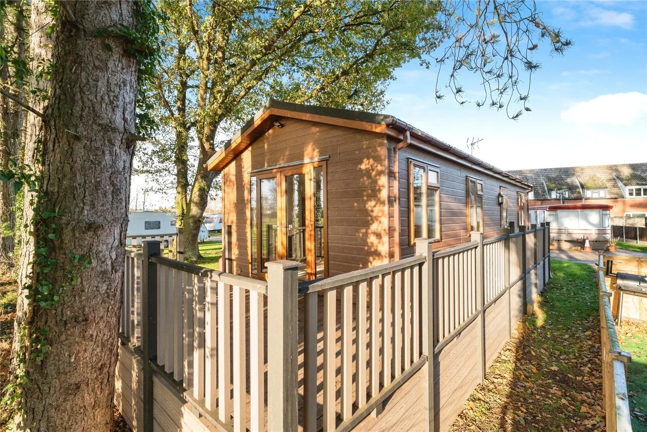 Crossways Caravan Site, Little Snoring, Fakenham, Norfolk, NR21, photo 24