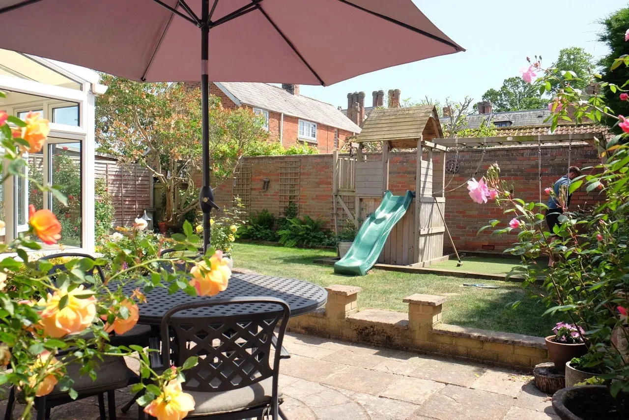 Rowde Court Road, Rowde, SN10, photo 15