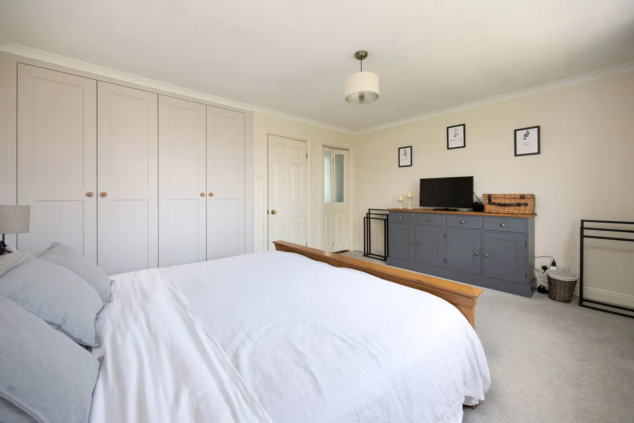 Rowde Court Road, Rowde, SN10, photo 24
