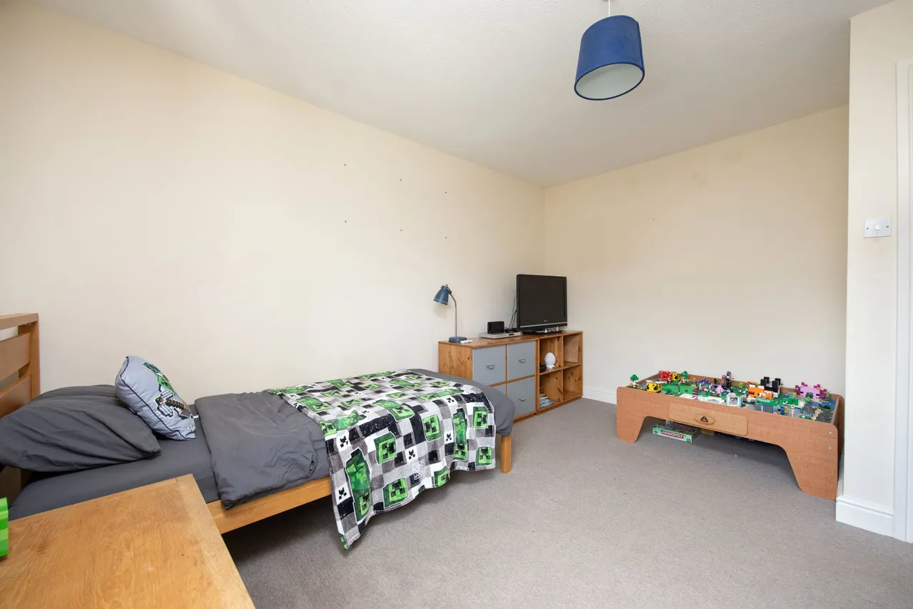 Rowde Court Road, Rowde, SN10, photo 27