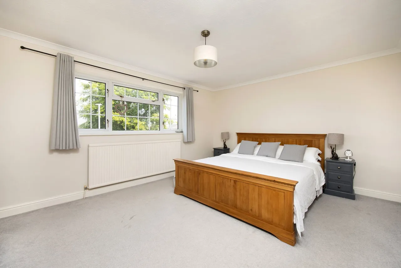 Rowde Court Road, Rowde, SN10, photo 23