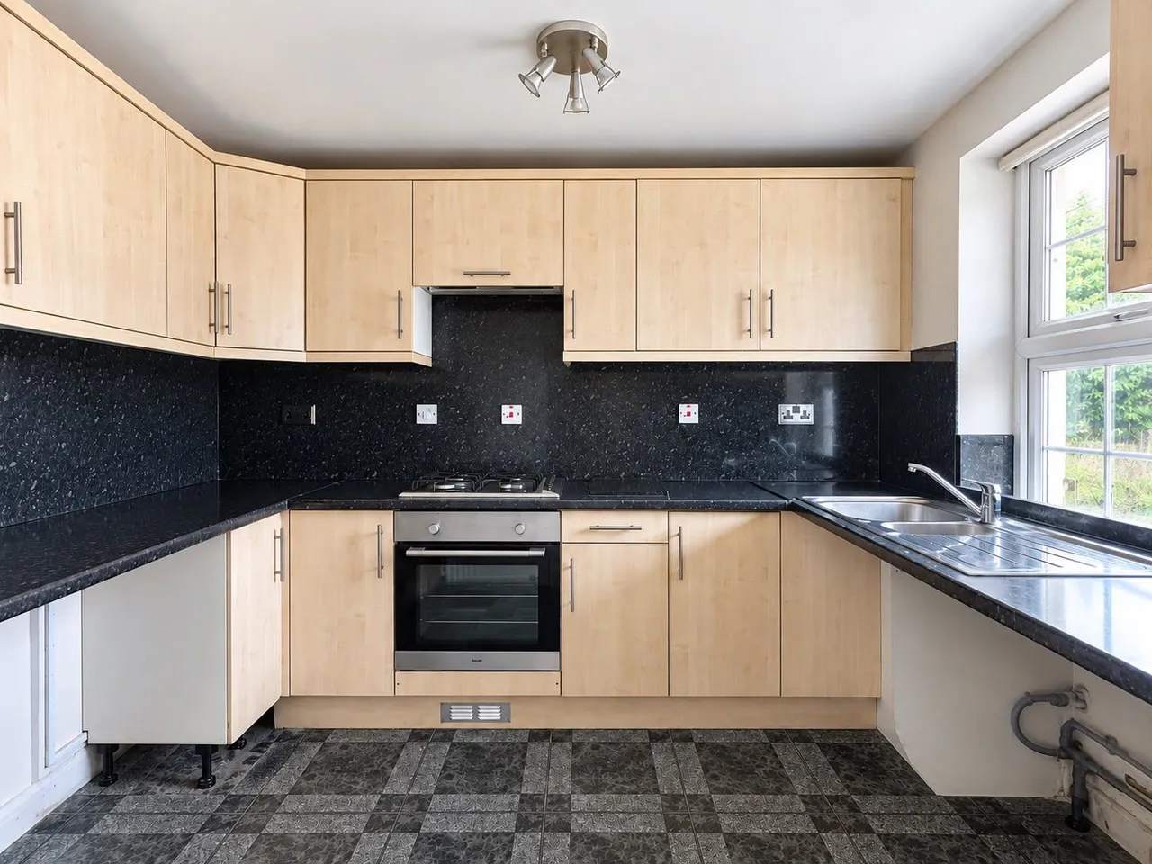 Adisham Green, Sittingbourne, ME10, photo 2