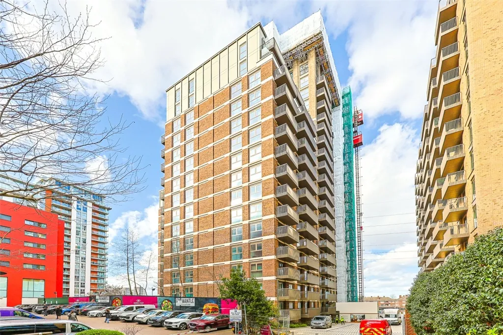 1 bed flat for sale, Eden Place, Royal Victoria, E16